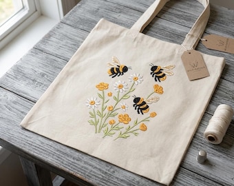 Botanical Wildflower Honey Bee Embroidery Design - Garden Insect Machine Embroidery Pattern