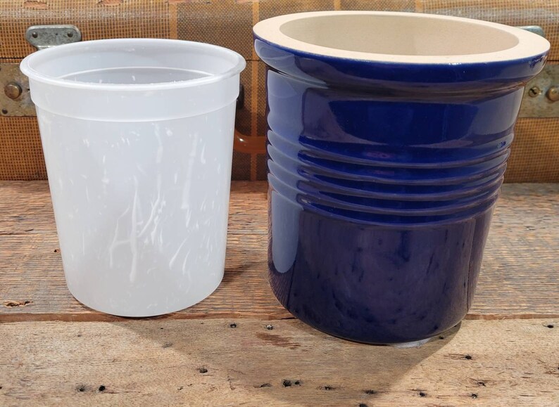 Vintage Cobalt Blue Stoneware Crock / 'the Pampered Chef' / Family