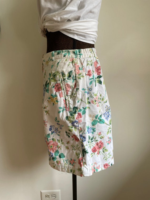 Vintage large floral shorts 1990’s - image 6