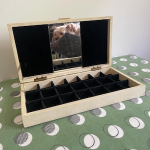 vintage 1960’s  jewelry case with black velvet lining and mirror