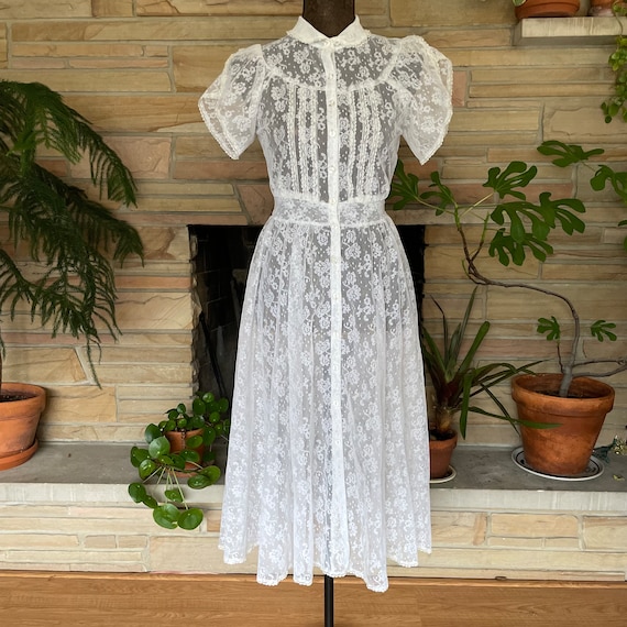 Vintage 1970s white lace dress small/medium, Hele… - image 1
