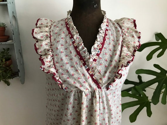 Vintage large floral nightgown