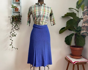 Vintage medium knit royal blue skirt with pleats