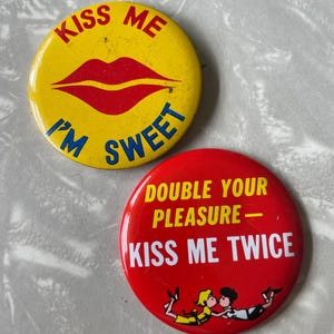 vintage pin back button (your choice) kiss me set