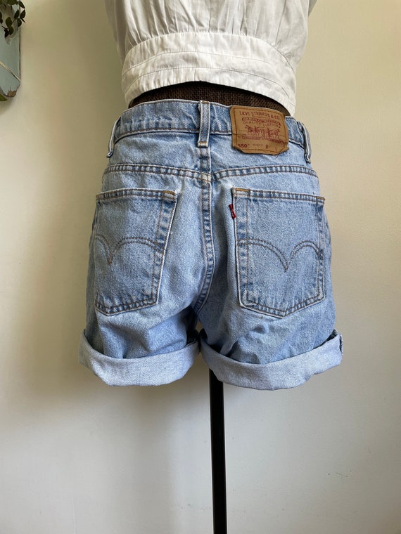 vintage 1990’s Levi’s 550 denim Jean shorts size 1