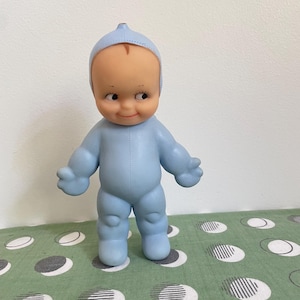 Vintage 1960’s rubber Cameo kewpie doll 8” squeaks!