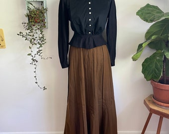 Antique brown wool petticoat skirt S/M