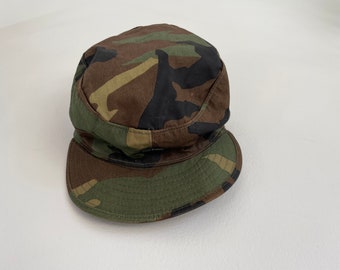 Vintage 1980s military army camouflage cap size 7