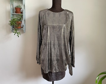 Vintage large metallic gold and black blouse