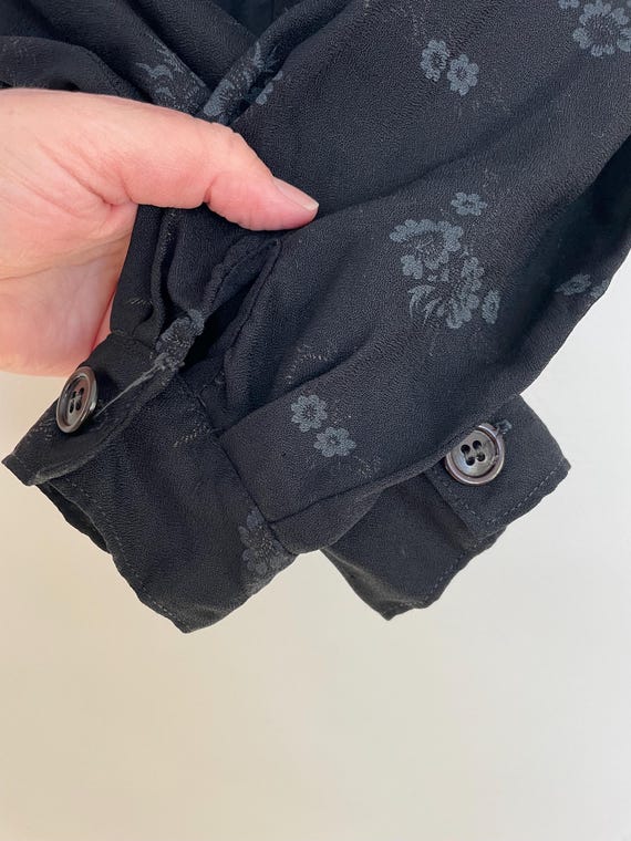 Vintage 1970’s Digits by Willi Smith black cropped blouse floral View 3