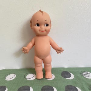 Vintage vinyl Kewpie doll cameo 7” tall