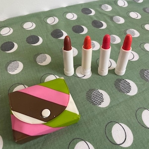 vintage 1967 Clairol 4 pack lipstick and case