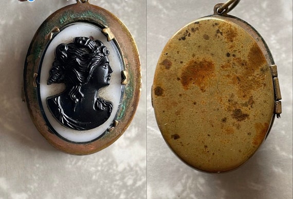 Vintage cameo locket necklace with 1950’s photo - image 4