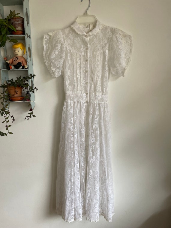 Vintage 1970s white lace dress small/medium, Hele… - image 7