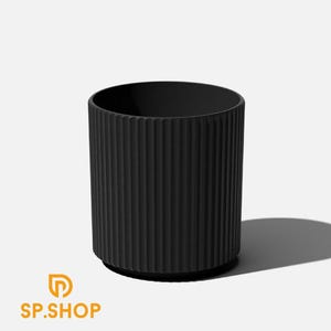 16-inch planter, black