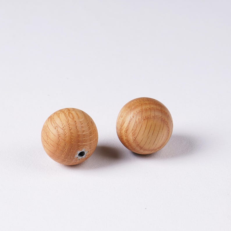 Solid Wood Round Cabinet Knobs, Natural Wooden Drawer Pulls, Minimalist Wood Dresser Knobs for Kitchen Cabinet, Wardrobe, Cupboard Oak-Q