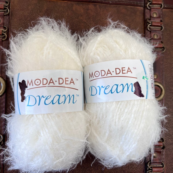 Moda Dea Dream Yarn | Made in Italy  | Coats | Greenville, SC | Color: Winter White | Nylon Acrylic | Medium Weight  #4 | Made i n Italy |