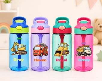 Borraccia personalizzata per bambini, borraccia con nome personalizzato e design a camion da costruzione, graziosa tazza con cannuccia per la scuola, regalo per il ritorno a scuola