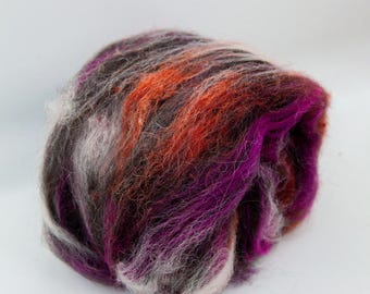Valentine Bouquet – Naturally-dyed Art Batt Wool Spinning Fiber – Hand Dyed Sappanwood dyed Falkland + Black Welsh Mountain