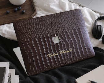Funda protectora de cuero con textura de cocodrilo marrón oscuro para MacBook, compatible con MacBook Pro 16/15/14/13 pulgadas (modelo 2026, A3449), MacBook Air 15/13 (modelo 2026).