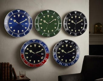 Reloj de pared moderno de metal – Reloj minimalista luminoso de 34 cm