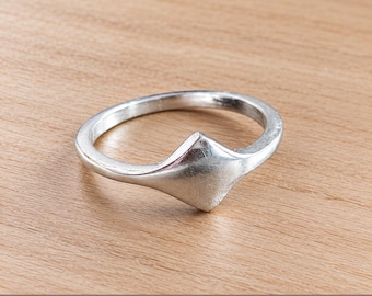 Handmade 925 Sterling Silver Shield Signet Ring, Geometric Minimalist Band