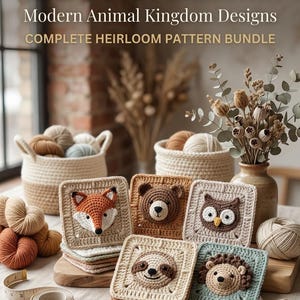 Peut inclure: Une collection de cinq carrés au crochet représentant des visages d'animaux : renard, ours, hibou, paresseux et hérisson. Le texte indique ARTISAN CRAFT COLLECTION, Modern Animal Kingdom Designs, COMPLETE HEIRLOOM PATTERN BUNDLE. Inclut du fil et un ruban à mesurer.