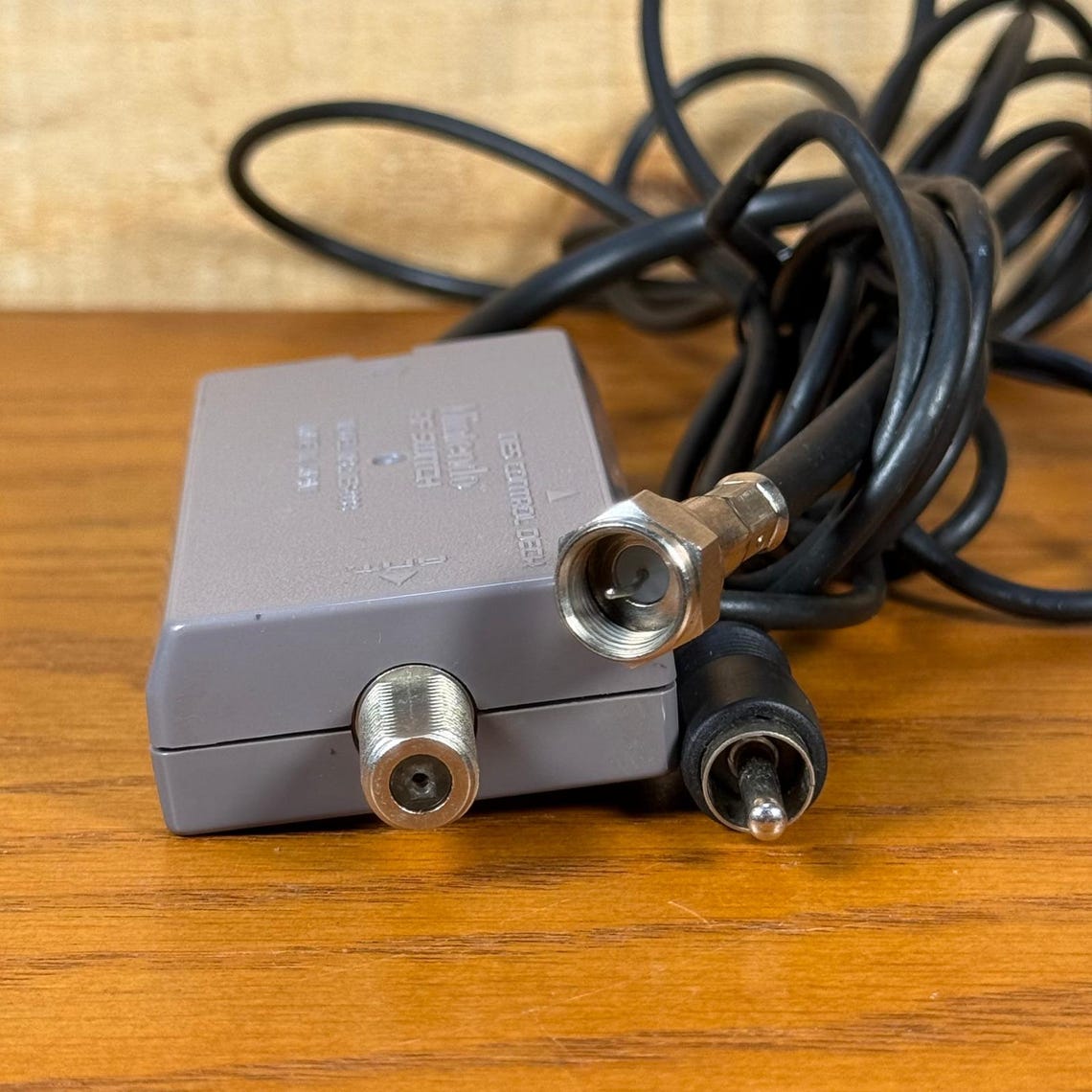 Nintendo NES rf switch NES-003 tested working coaxial adapter cable, foto 3 di 4