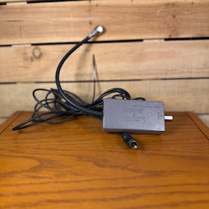 Cabo adaptador coaxial testado e funcionando para o interruptor RF do Nintendo NES (NES-003).