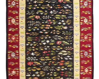 Floral Turkish Vintage Kilim Rug | Hand-Knotted Wool | Antique Floral Pattern | Luxury Living Room