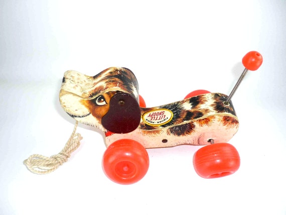little snoopy pull toy