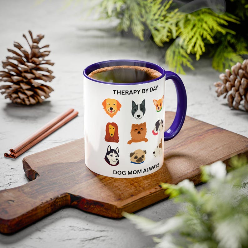 Caneca "Terapia Durante o Dia - Mãe de Cachorro Sempre" | Ilustrações de Rostos de Raças de Cães imagem 20