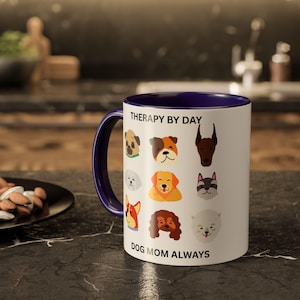 Caneca "Terapia Durante o Dia - Mãe de Cachorro Sempre" | Ilustrações de Rostos de Raças de Cães imagem 1