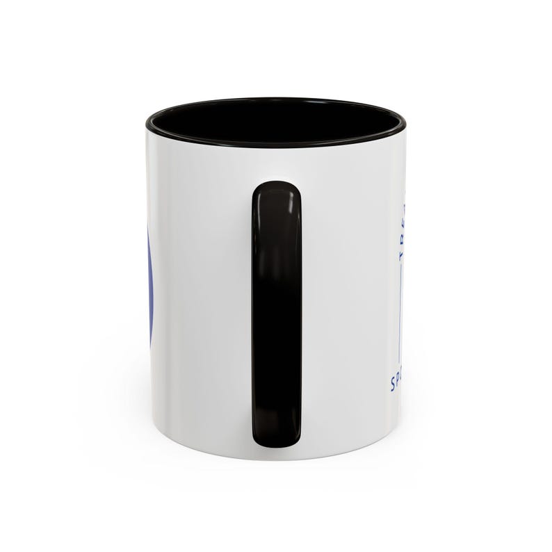Tasse „Menschen gut behandeln, Hunde verwöhnen“ | Keramik-Kaffeetasse (325 ml, 440 ml) Bild 18