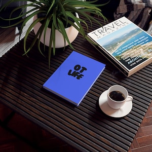 OT Life Tagebuch | Notizbuch mit festem Einband, blaues Gießkannen-Pflanzenmotiv Bild 1