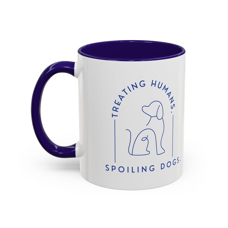Tasse „Menschen gut behandeln, Hunde verwöhnen“ | Keramik-Kaffeetasse (325 ml, 440 ml) Bild 5