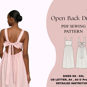 Könnte beinhalten: Ein hellrosa Kleid mit offenem Rücken, breiten Trägern und einer großen Schleife am Rücken. Das Bild enthält den Text Open Back Dress PDF SEWING PATTERN, die Größen XS-5XL sowie Formate für US Letter, A4, A0 und Projector.