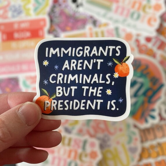 Adesivo Vinile "Immigrato Ilegale Permesso Deportazione" - Decalcomania USA 4x2.5 - Foto 1