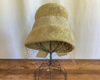 Vintage 60s hat | vintage cream mohair fur  hat | 1960s Musketeer veiled hat bow winter hat