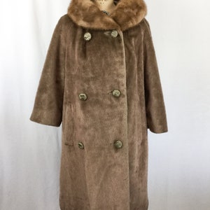 Vintage 50s coat Vintage cafe latte mohair coat with fur collar 1950s Brazotta double breast winter coat image 3