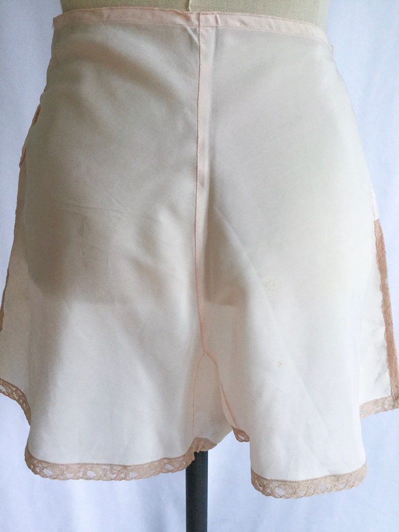 Vintage 40s tap pants 1940s pink lace bloomer panties boy shorts Vintage tea rose taffeta tap shorts