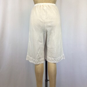 Vintage 60s Bloomers Vintage white cotton tap shorts 1960s white lace trim knickers image 7