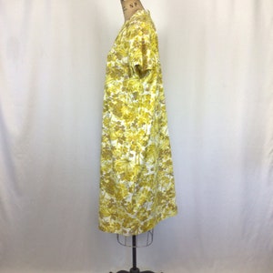 Vintage 50s dress Vintage yellow cotton day dress 1950s floral print house dress image 7