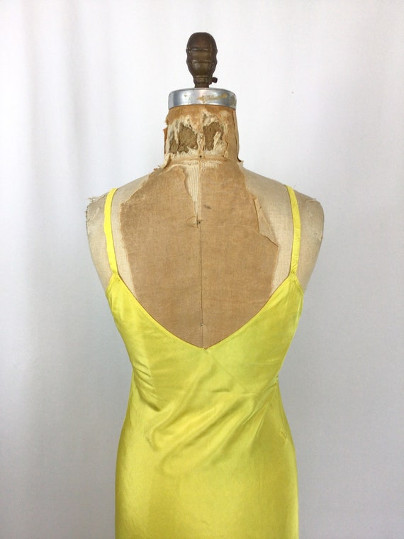 Vintage 40s slip | Vintage sunflower yellow rayon… - image 8