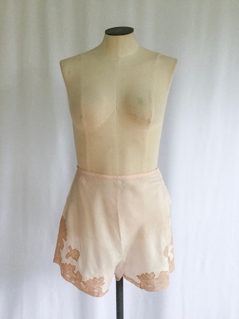 Vintage 40s tap pants 1940s pink lace bloomer panties boy shorts Vintage tea rose taffeta tap shorts