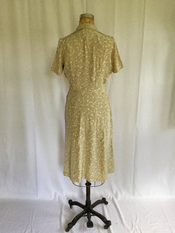 Vintage 40s shirtwaist dress | Vintage floral ray… - image 10