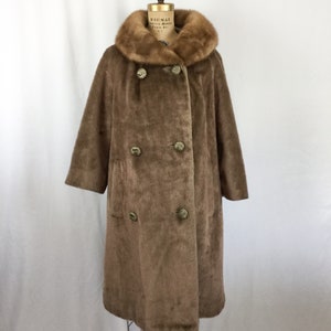 Vintage 50s coat Vintage cafe latte mohair coat with fur collar 1950s Brazotta double breast winter coat image 4