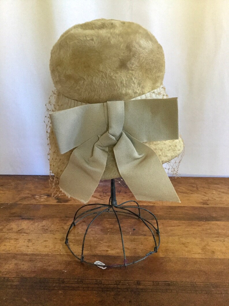 Vintage 60s hat vintage cream mohair fur hat 1960s Musketeer veiled hat bow winter hat image 8