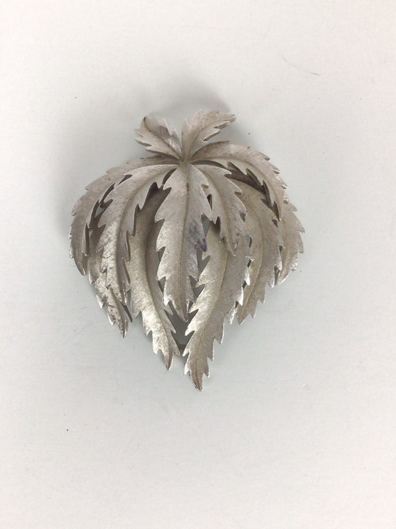 Vintage 50s brooch | Vintage silver toned thistle… - image 6