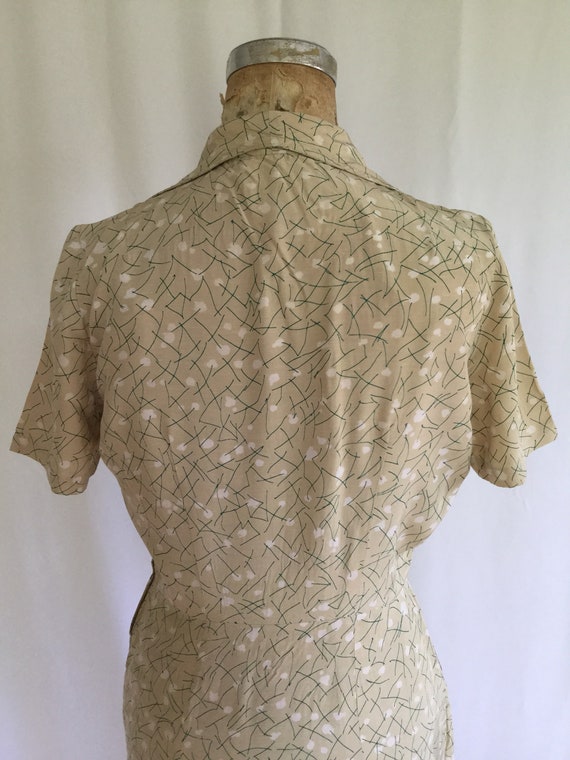 Vintage 40s shirtwaist dress | Vintage floral ray… - image 9